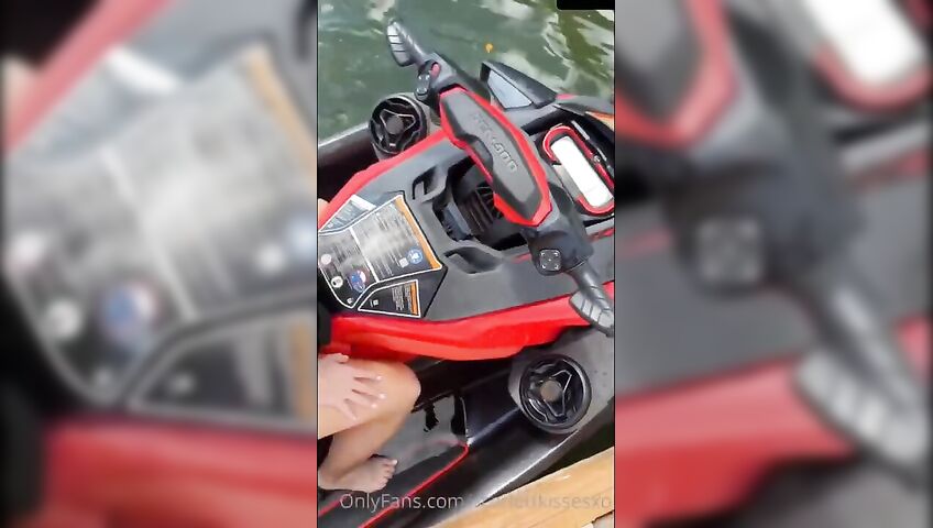 Scarlettkissesxo Sex On A Jet Ski Efgh