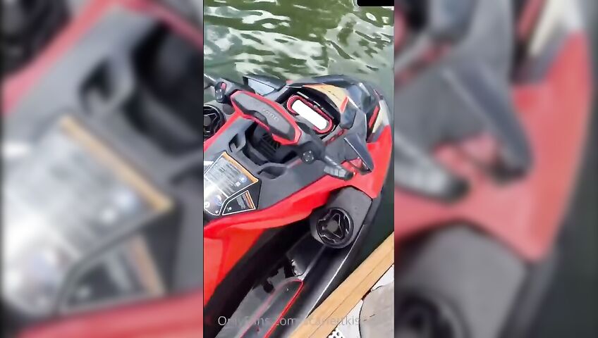 Scarlettkissesxo Sex On A Jet Ski Efgh