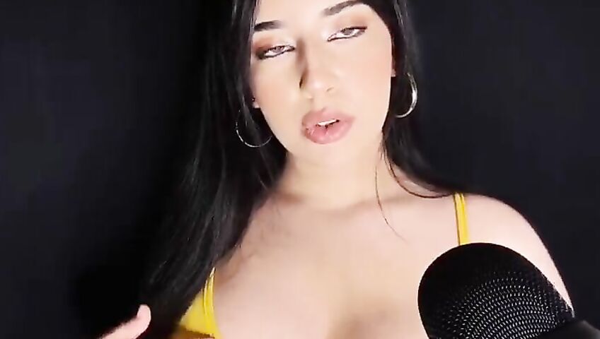 Shiny ASMR Patreon Bra Scratching