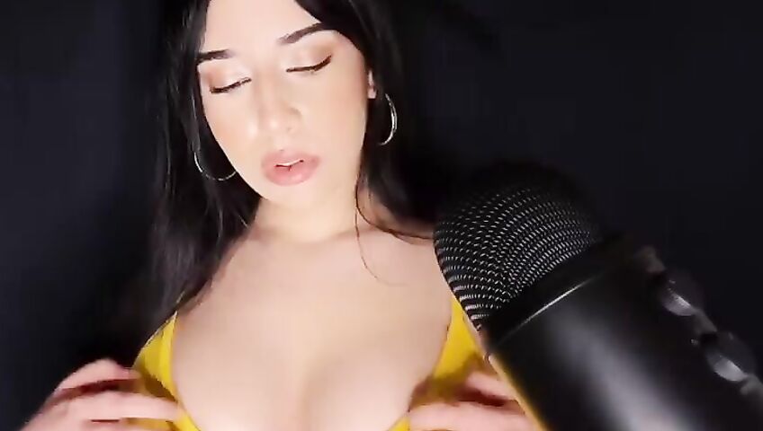Shiny ASMR Patreon Bra Scratching