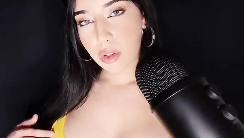 Shiny ASMR Patreon Bra Scratching