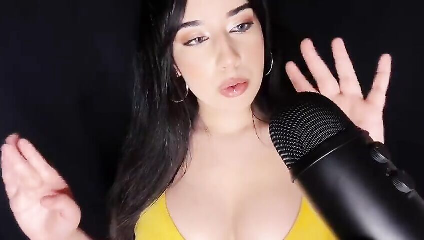 Shiny ASMR Patreon Bra Scratching