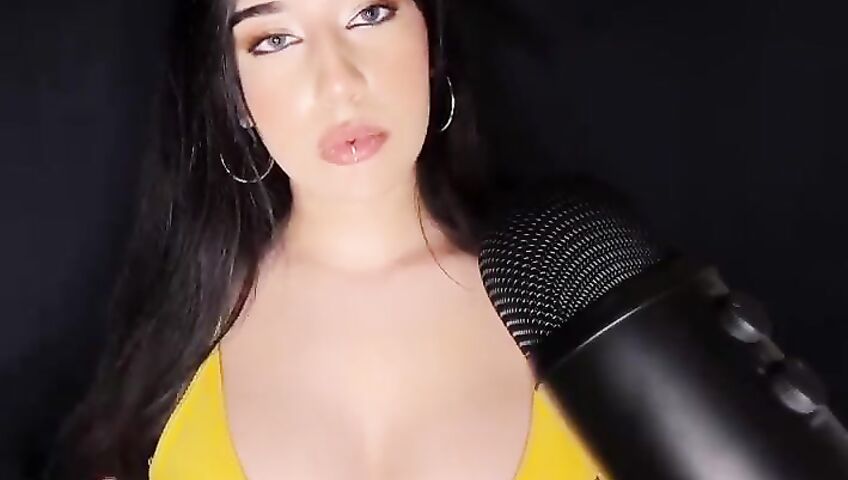 Shiny ASMR Patreon Bra Scratching