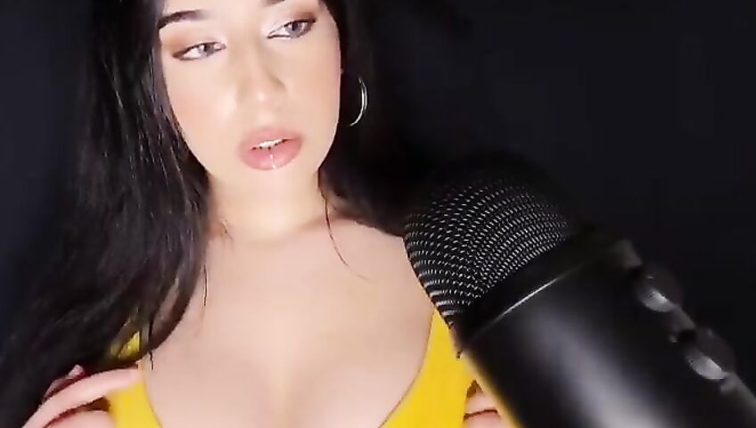 Shiny ASMR Patreon Bra Scratching