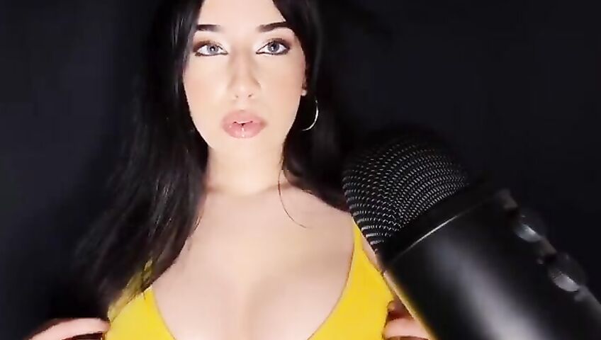 Shiny ASMR Patreon Bra Scratching