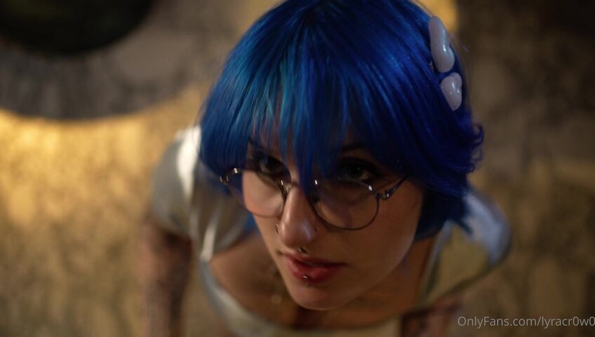 Lyracr0w0 - POV CLOSE UP BLOWJOB