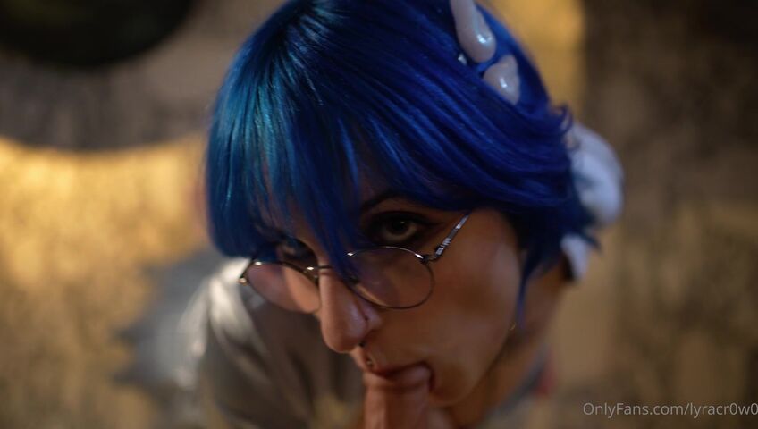 Lyracr0w0 - POV CLOSE UP BLOWJOB