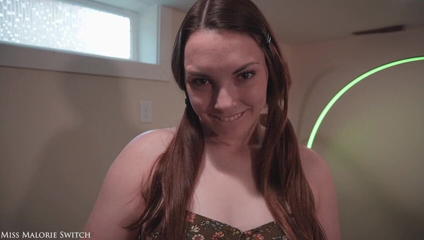 Miss Malorie Switch - GFE For Unaware Cucks