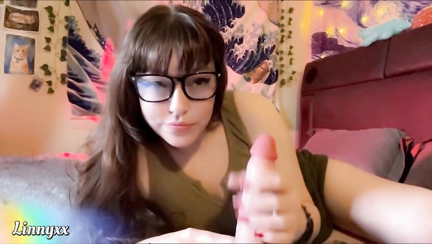 Linnyxx – Forbidden Affection: stepDaddys Girl