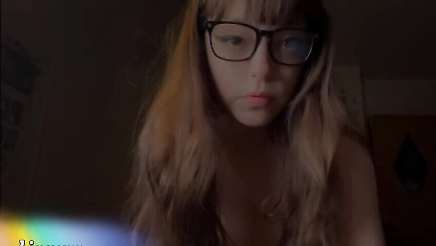 Linnyxx – Forbidden Affection: stepDaddys Girl