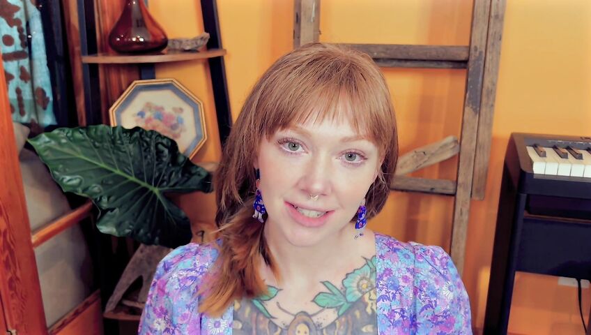 GoAskAlex - encouraging MILF wants your load - POV