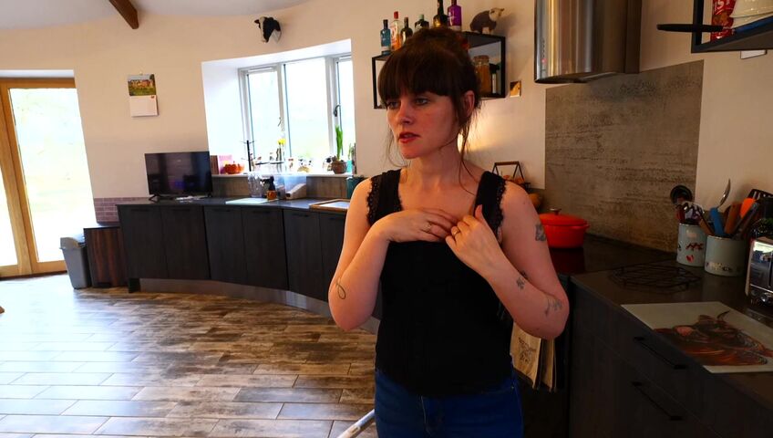 Sydney Harwin- FOREVER BETWEEN US