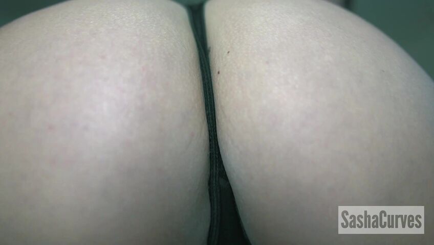 SashaCurves - The Shrinking Virus