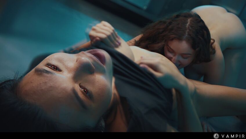 Asianmochi - The Last Woman On Earth - Vampired