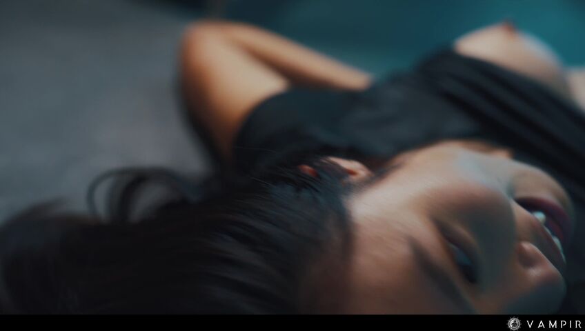 Asianmochi - The Last Woman On Earth - Vampired