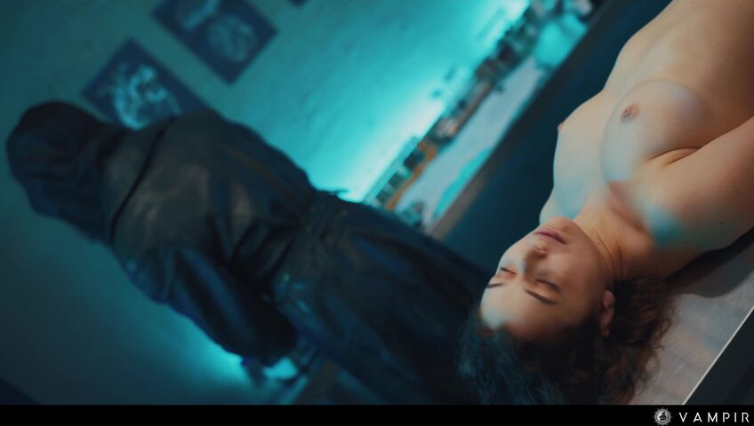 Asianmochi - The Last Woman On Earth - Vampired