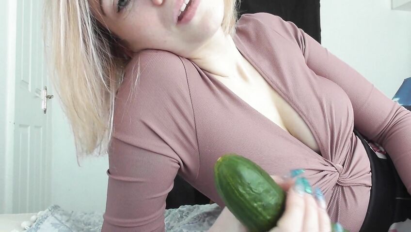 Jodie Marie ASMR - Helping you jerk off with some JOI