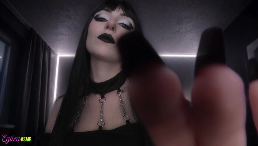 Egilea ASMR - 29 March 2026 - [EXCLUSIVE VIDEO] Your Goth Girlfriend Puts You to Sleep with Kisses
