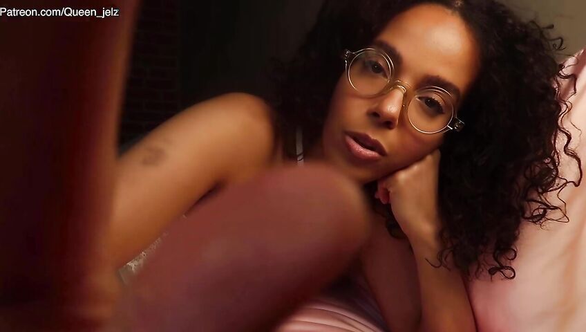 Jelzy ASMR - Waking up next to you