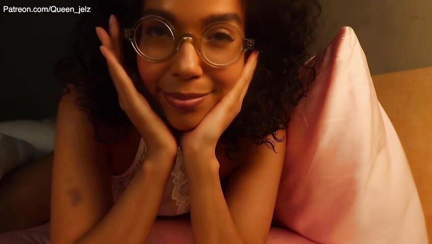 Jelzy ASMR - Waking up next to you