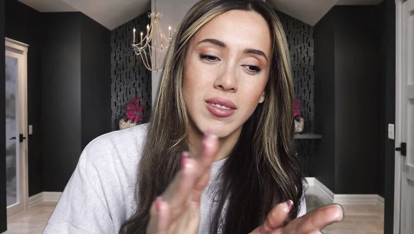 Isabella ASMR - Flirty neighbor in a sweatshirt gives you a handjob