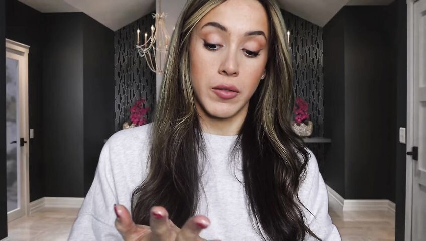 Isabella ASMR - Flirty neighbor in a sweatshirt gives you a handjob