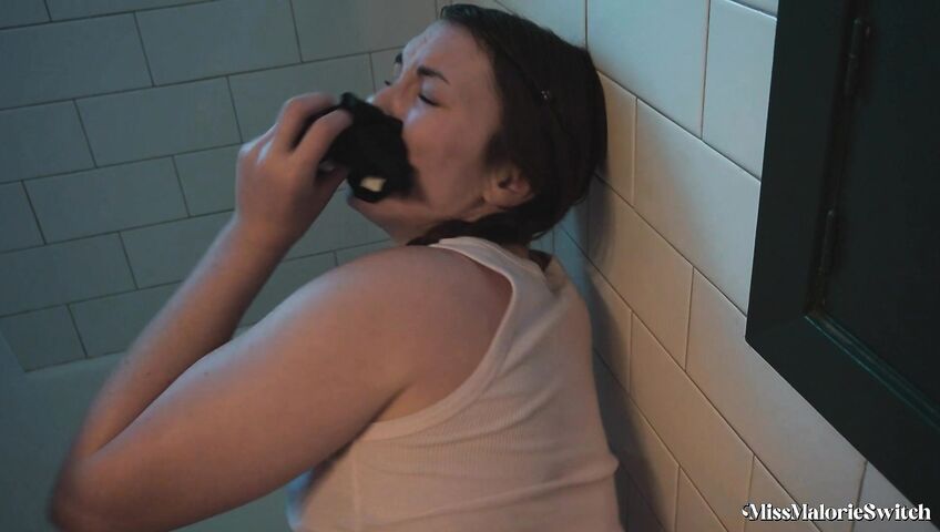 Miss Malorie Switch El castigo de su padrastro a la hijastra mayor