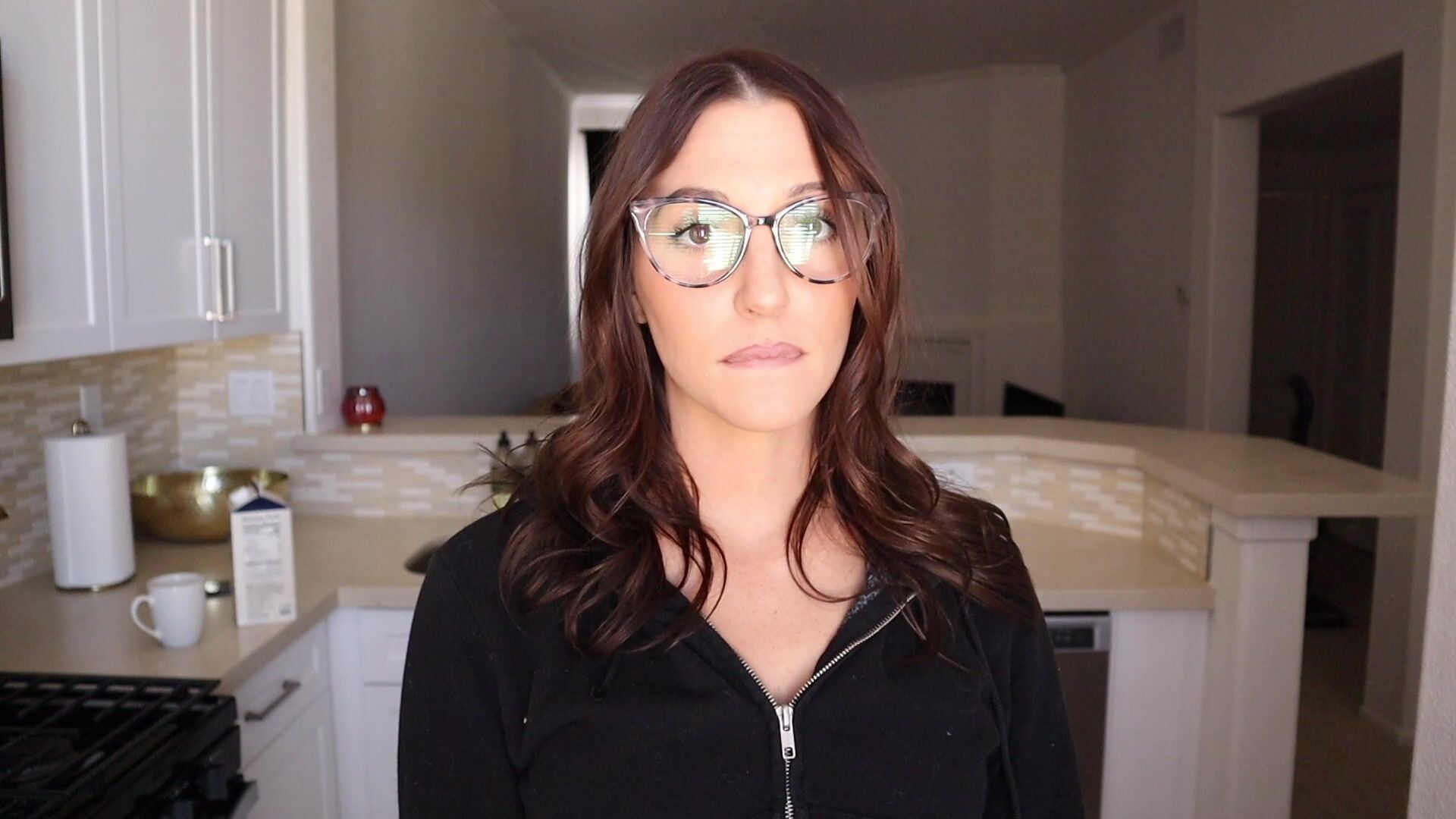 Tatum Christine - Seducing My Moms New Boyfriend - BBC