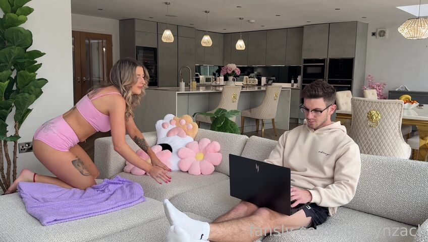 Poppyandzach - I Edged Zach All Day! I Edged Him In The Morning In Bed.