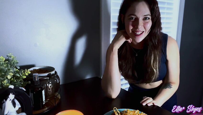 Ellie Skyes – Your Student The Tease