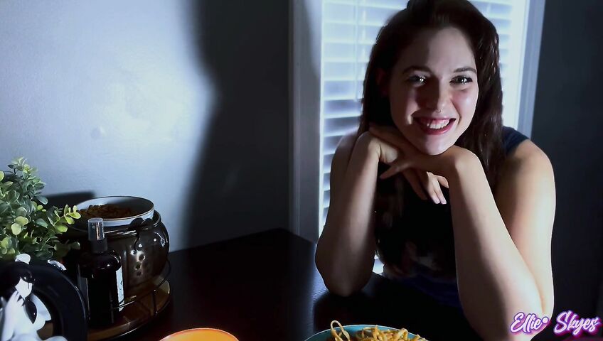 Ellie Skyes – Your Student The Tease