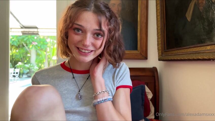 Roleplay with Petite and Extremely Horny - Shrooms_q