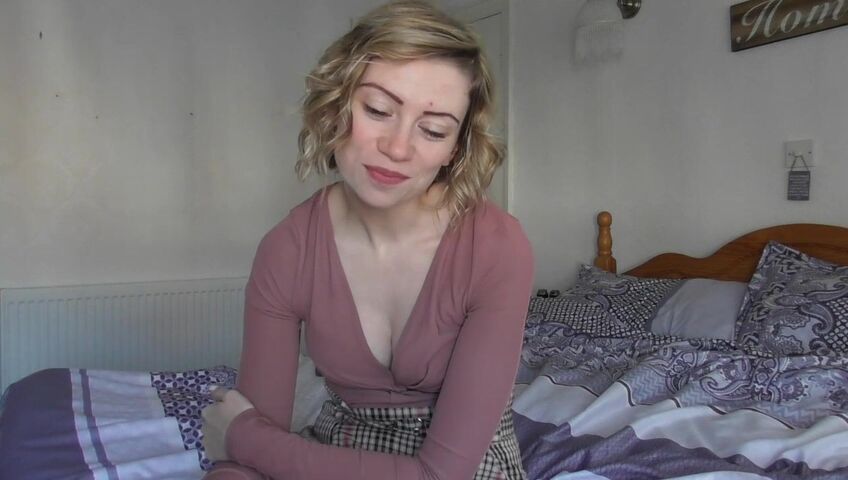 Jodie Marie ASMR - GF Roleplay | After Work