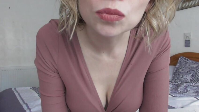 Jodie Marie ASMR - GF Roleplay | After Work