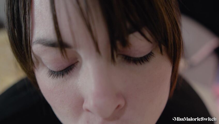 Miss Malorie Switch - EASTER SPECIAL: StepDaughter Edition Manyvid Leak