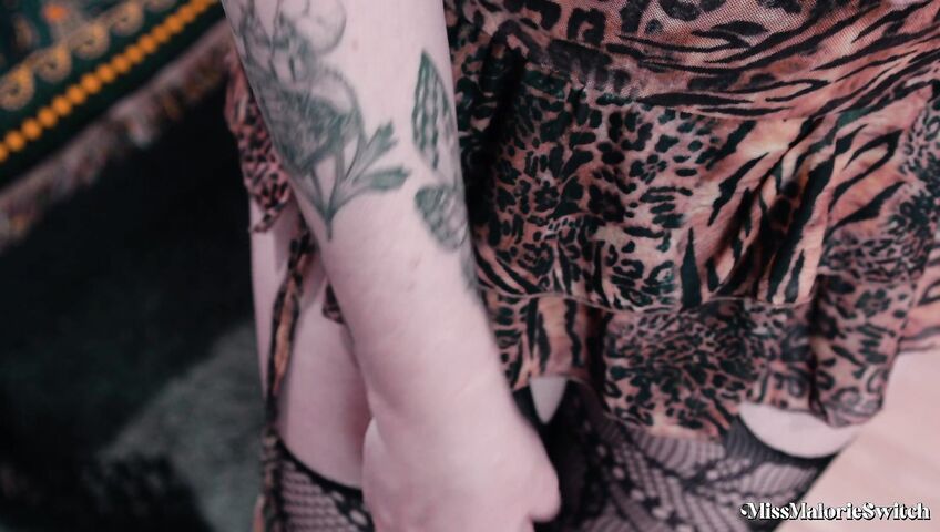 Miss Malorie Switch Bloqueando la fiesta, hermanastro