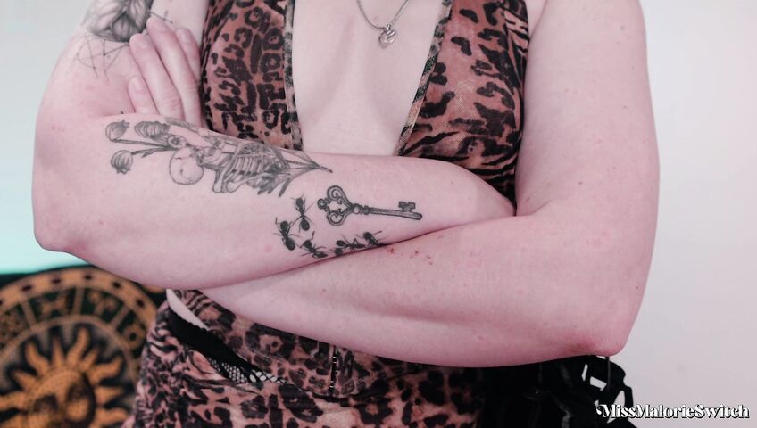 Miss Malorie Switch Bloqueando la fiesta, hermanastro