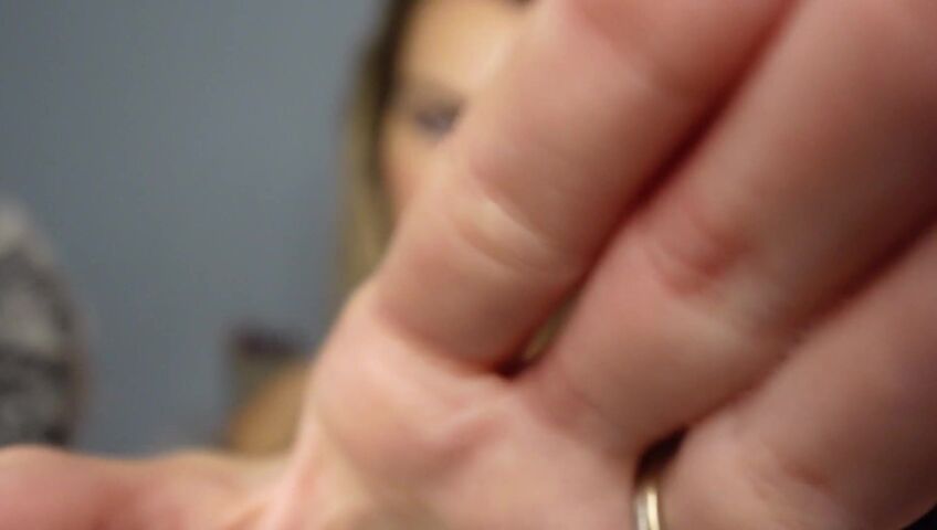 Sabrina Vaz - ASMR Wet Spit Paint on Your Naked Body