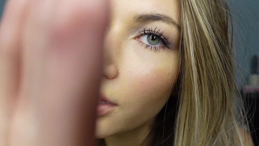 Sabrina Vaz - ASMR Wet Spit Paint on Your Naked Body