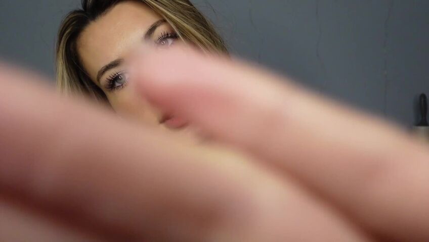 Sabrina Vaz - ASMR Wet Spit Paint on Your Naked Body