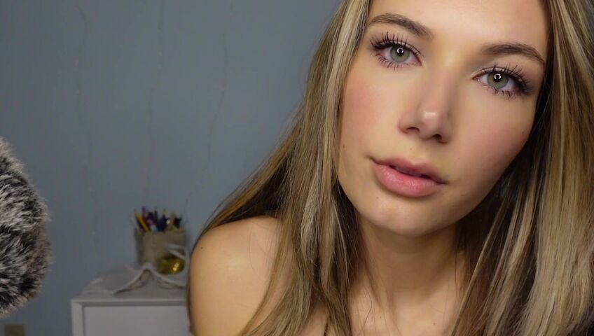 Sabrina Vaz - ASMR Wet Spit Paint on Your Naked Body