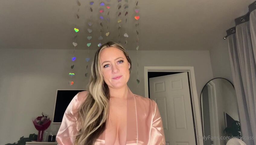 Miss Cassi ASMR - 26 Feb 2026 - Massage ASMR Shirt Scratching Sounds Oil Sounds OnlyFans Leak