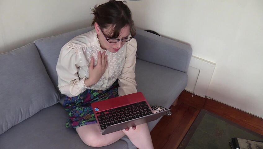 Bettie Bondage - Mind Control Gum for Mom