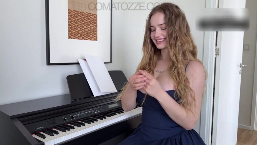 Сomatozze Busty 18 y.o Girl seduced her teacher during a lesson