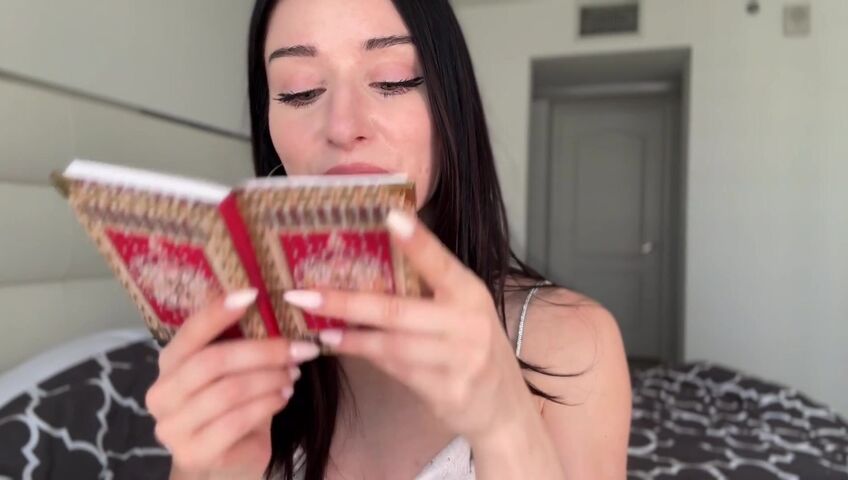 The MashaKata - ASMR Kisses For You