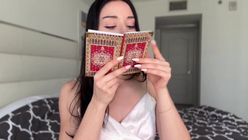 The MashaKata - ASMR Kisses For You