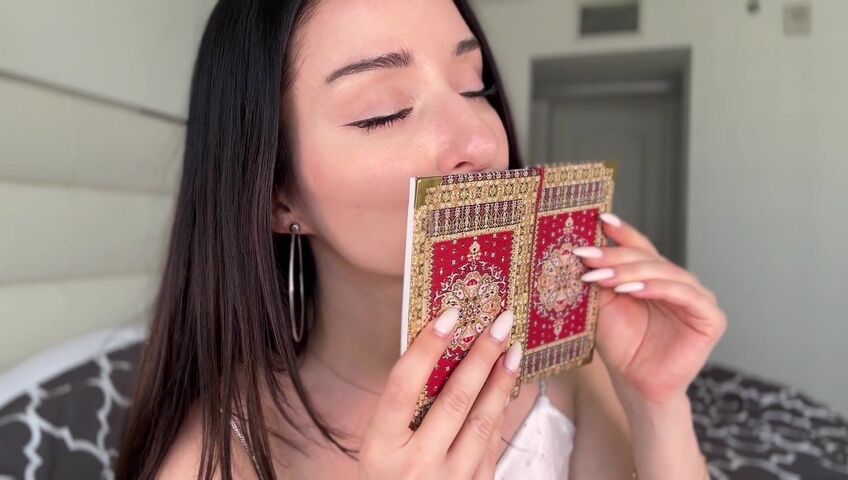 The MashaKata - ASMR Kisses For You