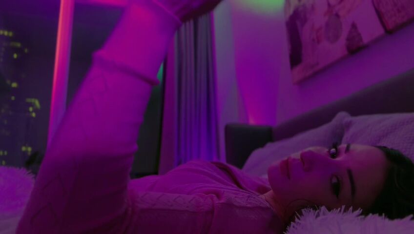 The MashaKata - ASMR Cozy In Bed