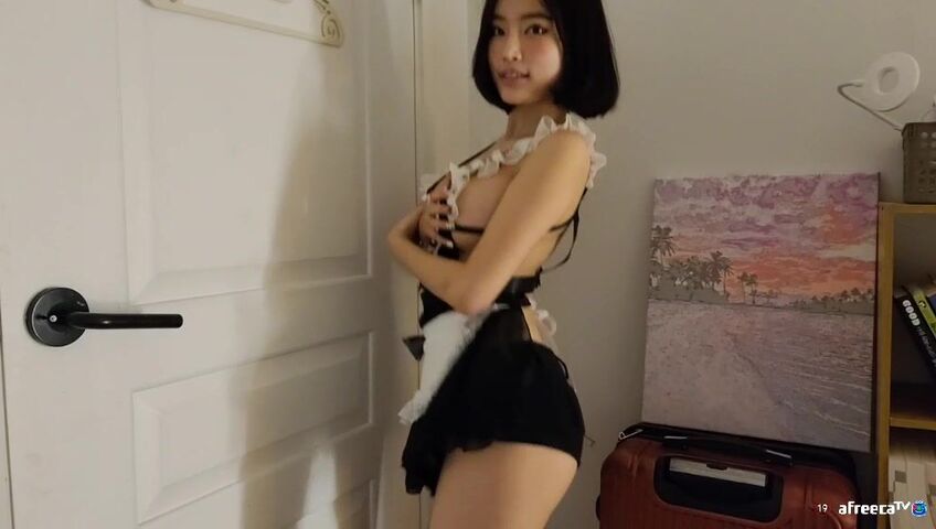 Crystal1 ASMR - Sexy Asian Maid Cosplay
