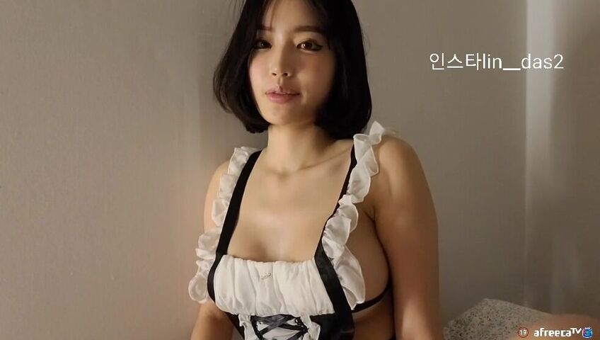 Crystal1 ASMR - Sexy Asian Maid Cosplay